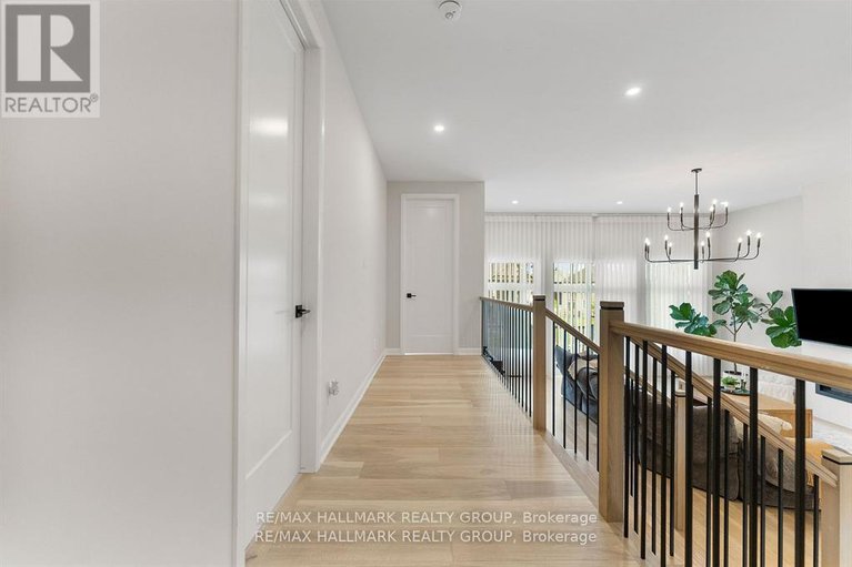 28543681/350-cloyne-crescent/half-moon-bay/ottawa/ontario/K2J6W4_32