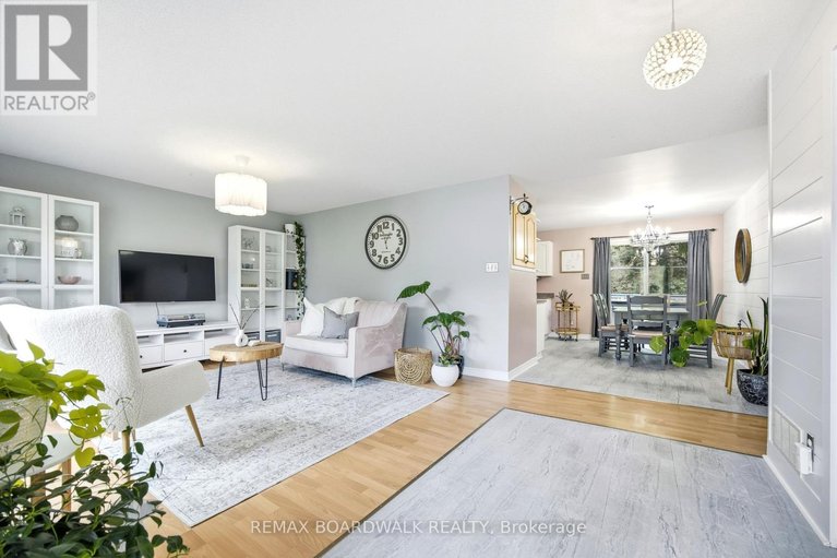 29538006/121-stamford-drive/drummond-n-elmsley-drummond-twp/drummondnorth-elmsley/ontario/K7H3C1_4