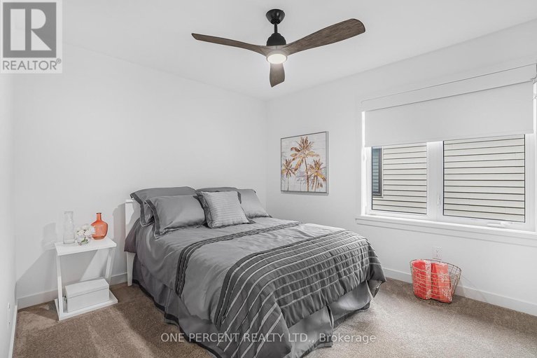 28260931/6487-renaud-road/mer-bleuebradley-estatesanderson-park/ottawa/ontario/K1W0R8_18