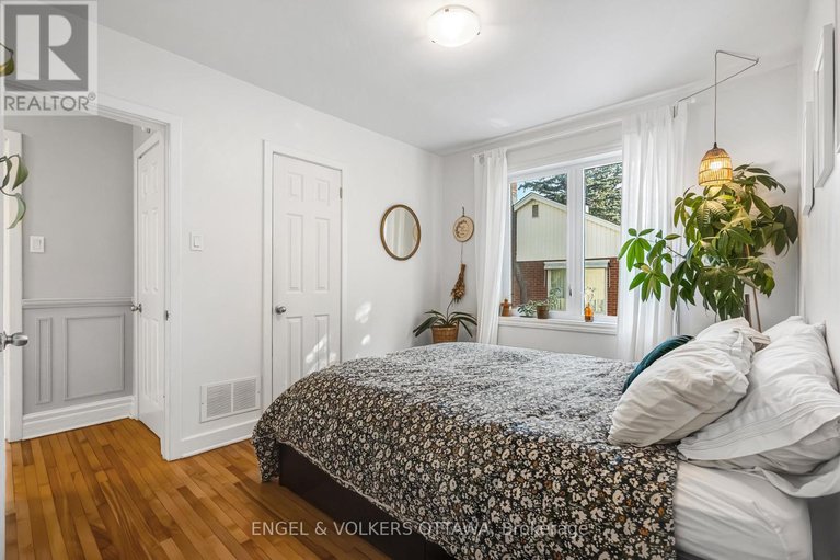 29372834/1270-cheverton-avenue/alta-vista/ottawa/ontario/K1H7P6_22