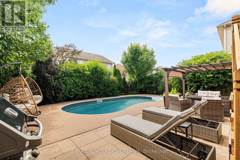 29512841/407-landswood-way/stittsville-south/ottawa/ontario/K2S0A3_39