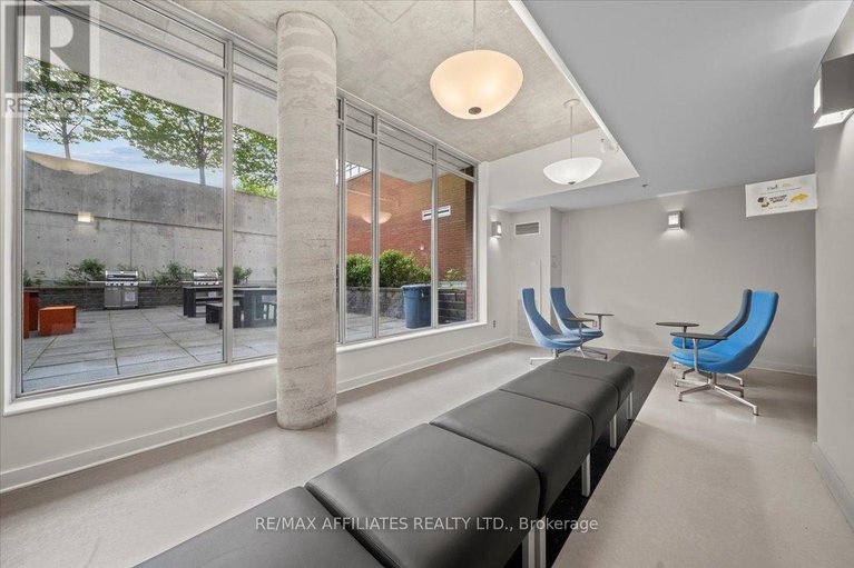 28155411/201-180-york-street/lower-townbyward-market/ottawa/ontario/K1N1J6_32