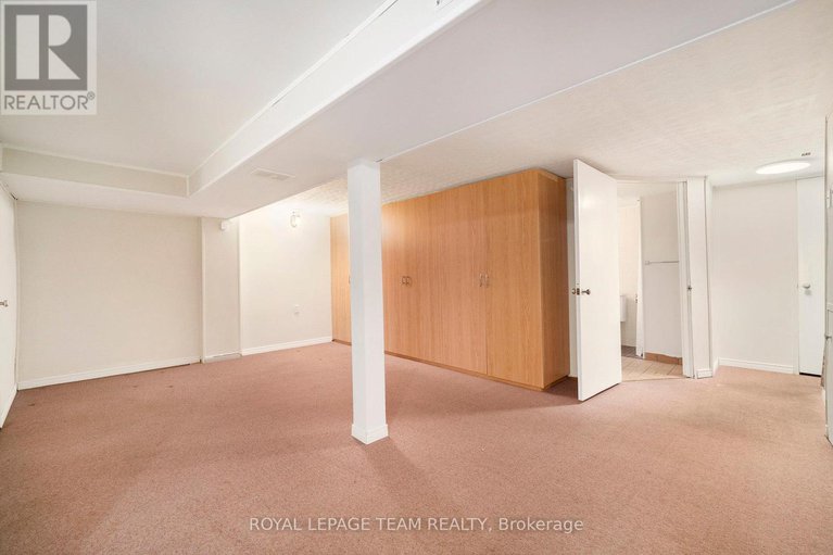 28776811/367-ravenhill-avenue/mckellarhighland/ottawa/ontario/K2A0J5_26
