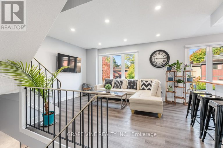 29351287/58-280-mcclellan-road/arlington-woods/ottawa/ontario/K2H8P8_9