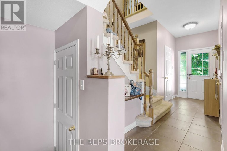 29154680/97-black-bear-way/stittsville-south/ottawa/ontario/K2S2G6_3