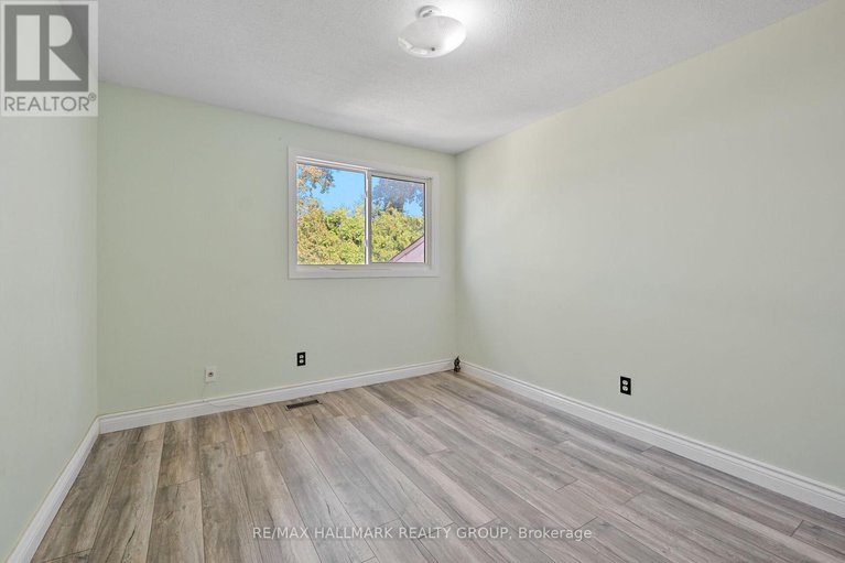 28678451/1089-barwell-avenue/fairfield-heights/ottawa/ontario/K2B8H4_20