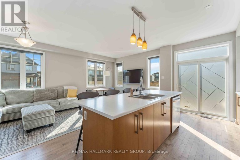 29627869/534-hyssop-street/avalon-west/ottawa/ontario/K4A1B9_11