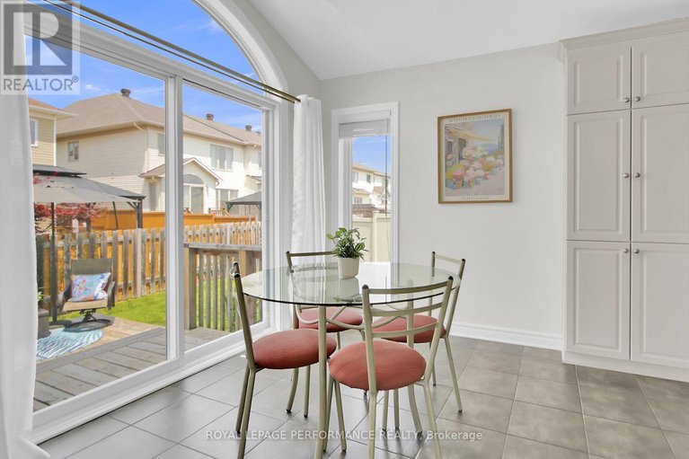 28636088/895-ashenvale-way/avalon-east/ottawa/ontario/K4A0R8_19