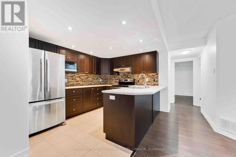 28810539/18-1238-marenger-street/convent-glen-south/ottawa/ontario/K1C1S2_3