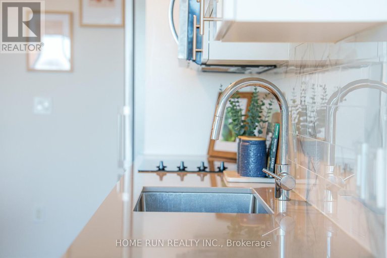 28994137/1903-805-carling-avenue/west-centre-town/ottawa/ontario/K1S2E7_37