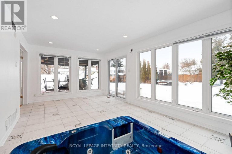 29249716/16-st-andrews-circle/glencairnhazeldean/ottawa/ontario/K2L1L3_22