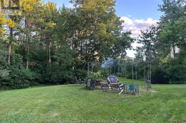 28643136/45-main-street/north-grenville-twp-kemptville-south/north-grenville/ontario/K0G1T0_25