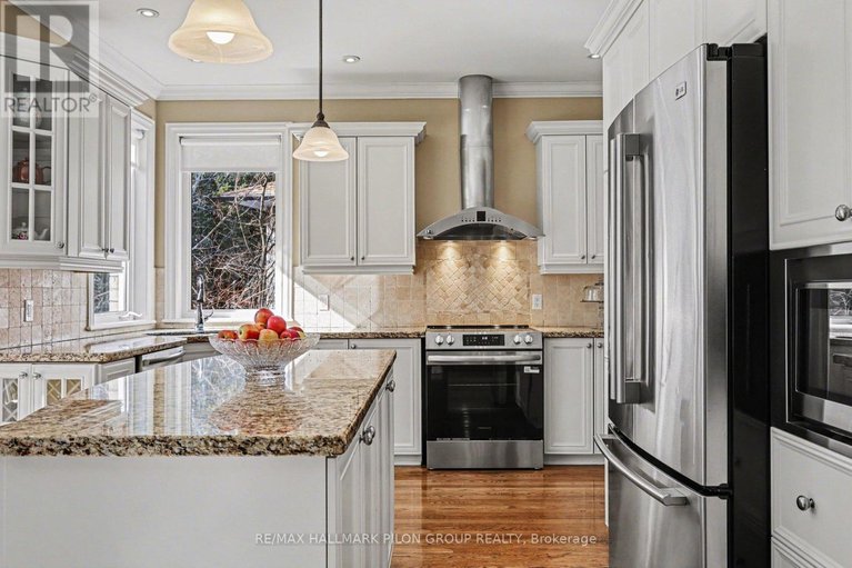 29503146/163-copperwood-street/convent-glen-north/ottawa/ontario/K1C7S3_6