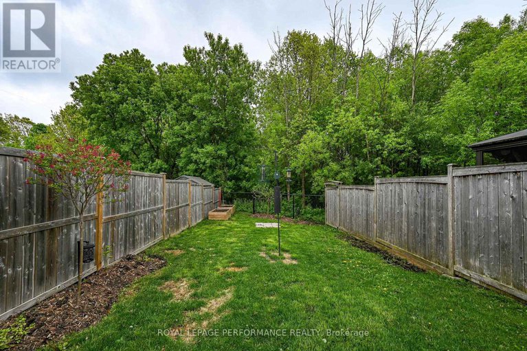 28391949/664-whitecliffs-avenue/riverside-south/ottawa/ontario/K1V2N4_41