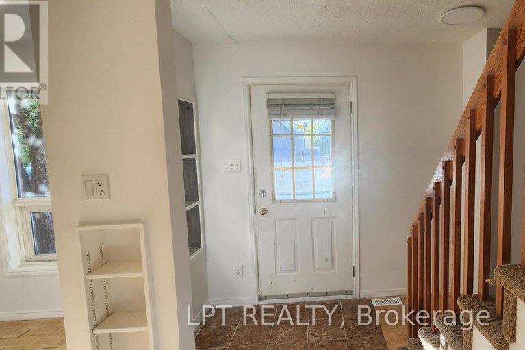 28999465/467-parkdale-avenue/hintonburg/ottawa/ontario/K1Y1H5_2