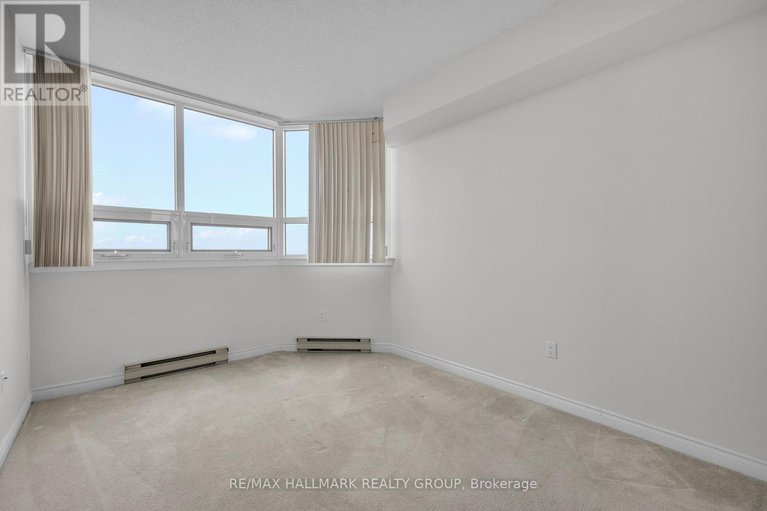 28921400/2204-1480-riverside-drive/riverview-park/ottawa/ontario/K1G5H2_30