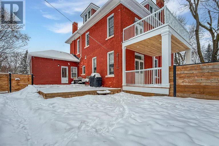 29254147/298-barr-street/renfrew/renfrew/ontario/K7V1J8_35