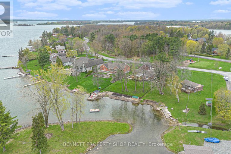 28299457/16084-lakeside-drive/long-sault/south-stormont/ontario/K0C1P0_28