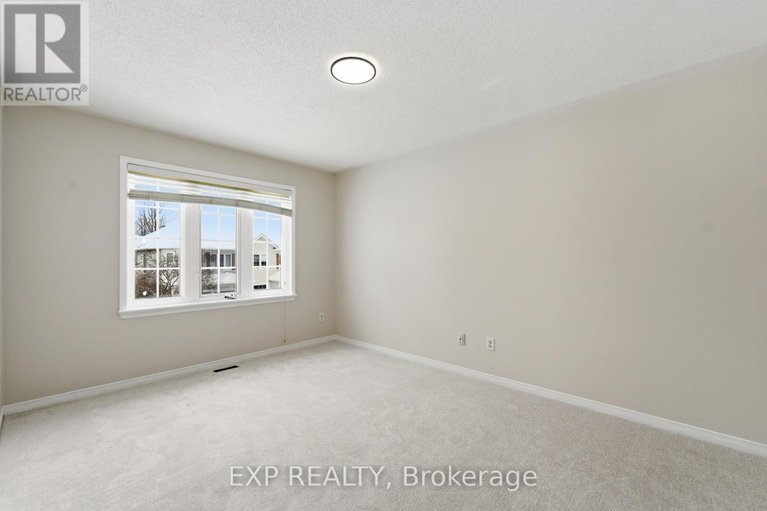 29437621/30-fieldberry-private/stonebridge/ottawa/ontario/K2J5E8_22