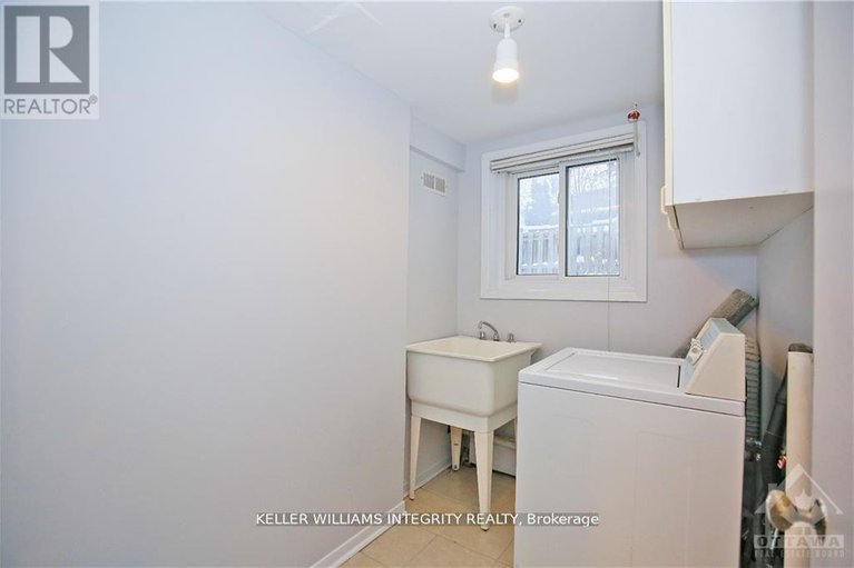 28436657/39-goulburn-avenue/sandy-hill/ottawa/ontario/K1N8C7_27