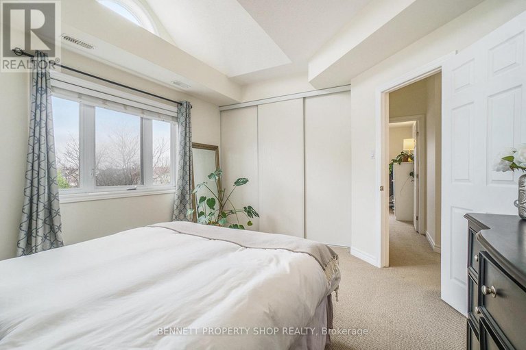 28526272/f-99-crestway-drive/barrhaven-east/ottawa/ontario/K2G7C6_10