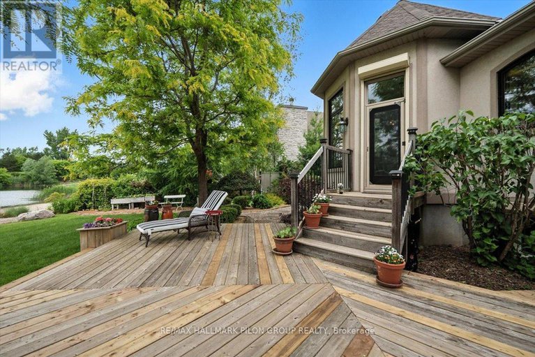 28488839/6893-sparkling-lake-way/greely/ottawa/ontario/K4P1R7_32