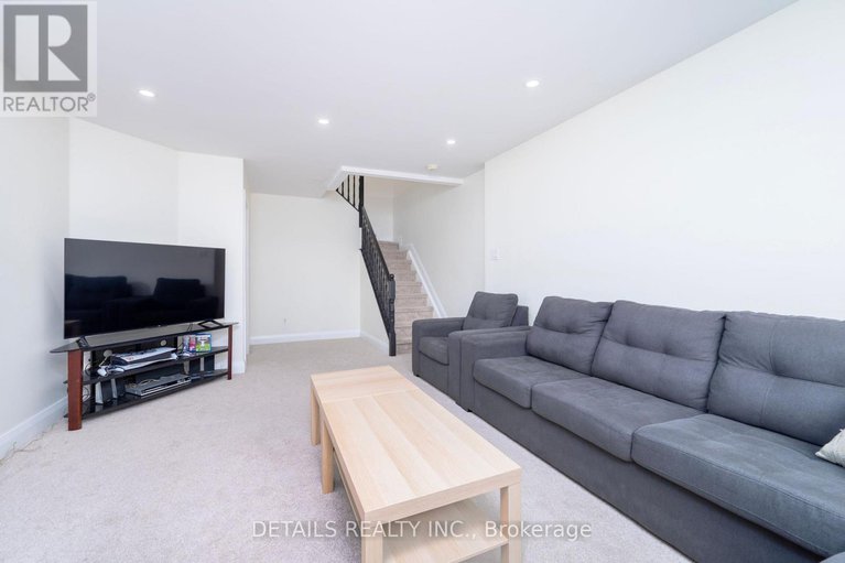28516304/732-carmella-crescent/avalon-east/ottawa/ontario/K4A4V8_43