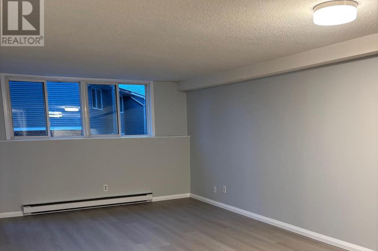 29108912/112-6470-bilberry-drive/orleans-wood/ottawa/ontario/K1C4P1_12