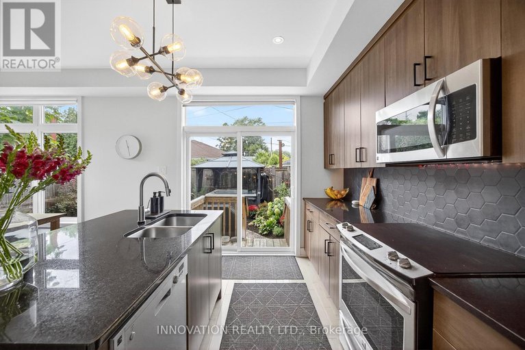 28801635/1310-avenue-p-avenue/eastway-gardensindustrial-park/ottawa/ontario/K1G0B3_18