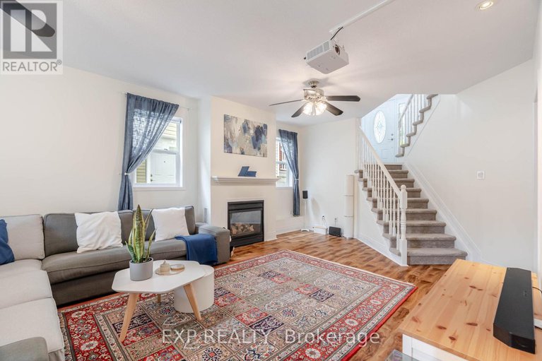 28873619/1562-lisbon-street/fallingbrookpineridge/ottawa/ontario/K4A4B9_38