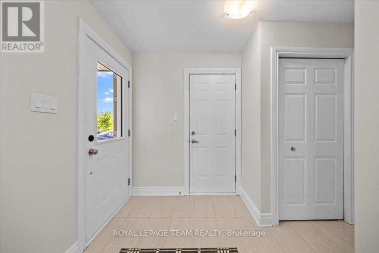 28774616/227-bert-hall-street/arnprior/arnprior/ontario/K7S0H1_4