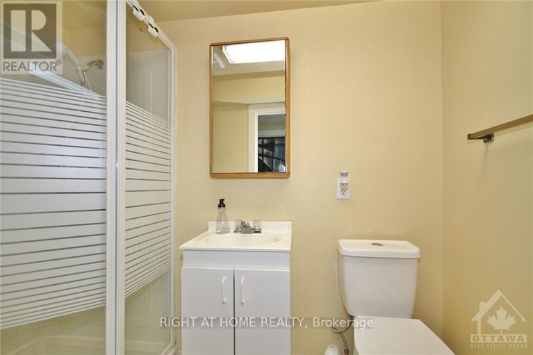 28194266/373-stoneway-drive/barrhaven-east/ottawa/ontario/K2G6G8_28