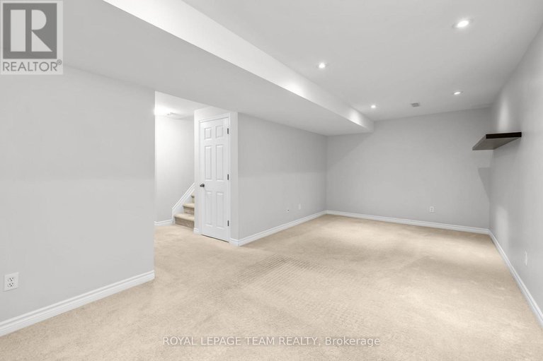 29387877/2751-grand-canal-street/half-moon-bay/ottawa/ontario/K2J0T1_27