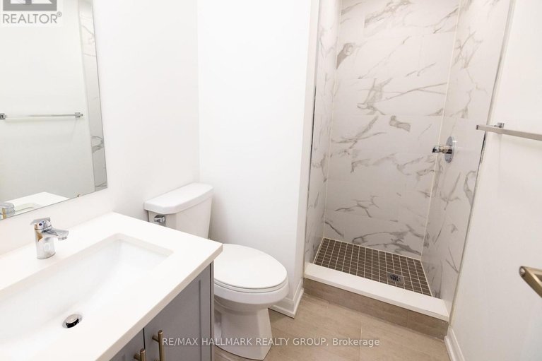 29664697/55-cherry-blossom-private-private-w/redwood-park/ottawa/ontario/K2H0C4_5