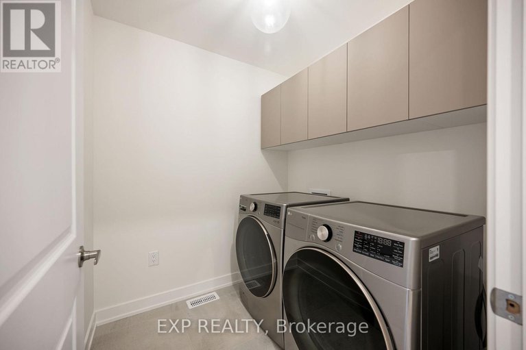 28919318/443-haresfield-court/riverside-southgloucester-glen/ottawa/ontario/K4M0B6_17