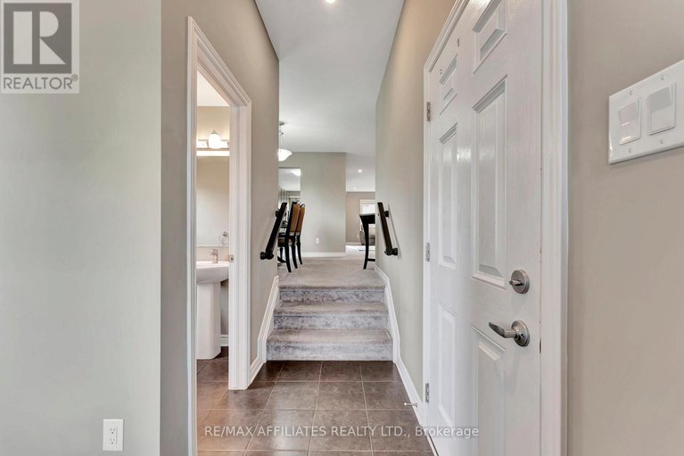 28562924/625-trigoria-crescent/avalon-west/ottawa/ontario/K4A1B1_5