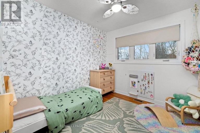 29278776/39-fielding-court/riverside-park-south/ottawa/ontario/K1V7H2_19