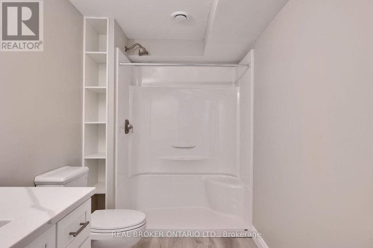 28835810/12-abbey-crescent/village-of-russell/russell/ontario/K4R0B5_27