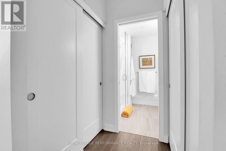 29406959/301-570-de-mazenod-avenue/ottawa-east/ottawa/ontario/K1S5X2_14