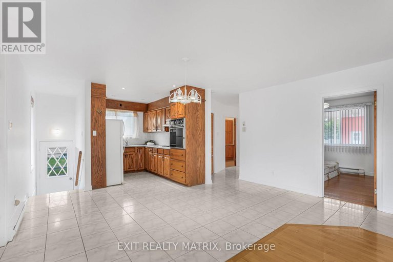 28923797/323-longueuil-street/lorignal/champlain/ontario/K0B1K0_5