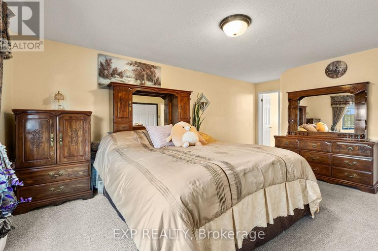 29397819/1424-progress-place/pineview/ottawa/ontario/K1B5M3_21