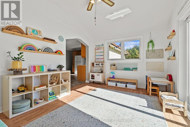 29670827/15-elm-avenue/village-of-russell/russell/ontario/K4R1B3_16