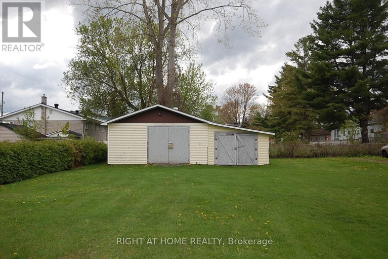 27848328/312-ramage-road/clarencerockland-twp/clarence-rockland/ontario/K4K1K7_3