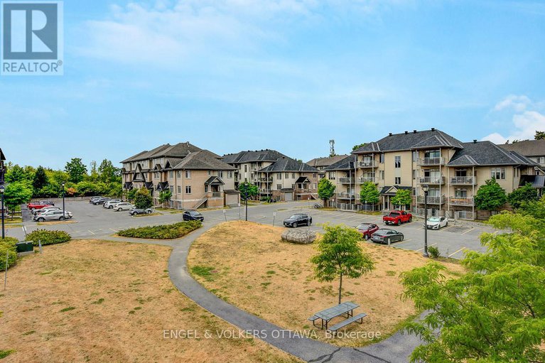28759524/e-188-hornchurch-lane/longfields/ottawa/ontario/K2J2T3_21