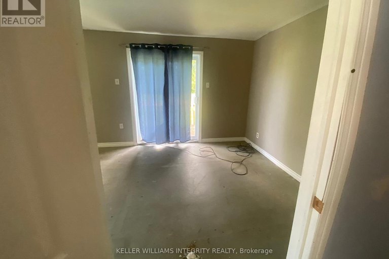 28127575/2415-du-lac-road/clarencerockland-twp/clarence-rockland/ontario/K0A3N0_39