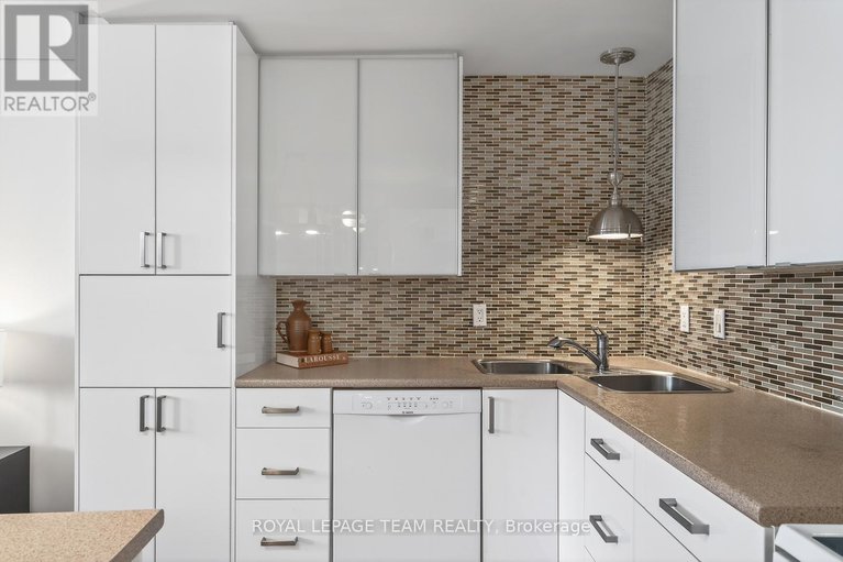 29296930/809-530-laurier-avenue-w/ottawa-centre/ottawa/ontario/K1R7T1_14