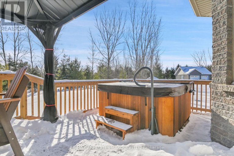 29281457/6574-adrian-court/south-glengarry-charlottenburgh-twp/south-glengarry/ontario/K6H7J1_29