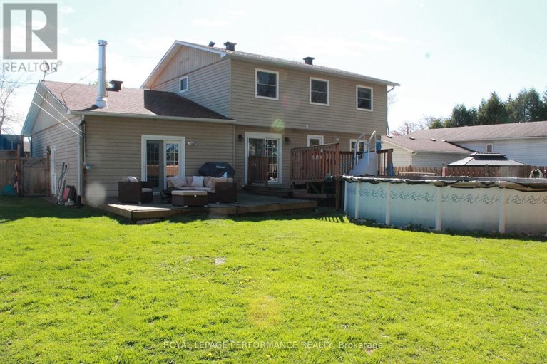 29573555/107-dunlop-crescent/village-of-russell/russell/ontario/K4R1B3_41