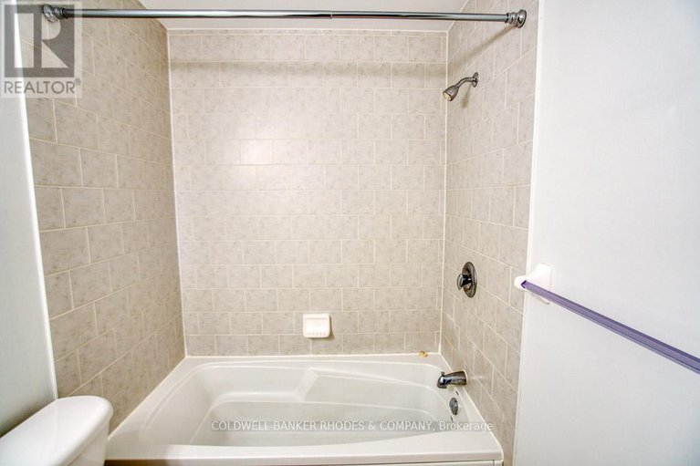 29433003/401-320-parkdale-avenue/ottawa-west/ottawa/ontario/K1Y4X9_11