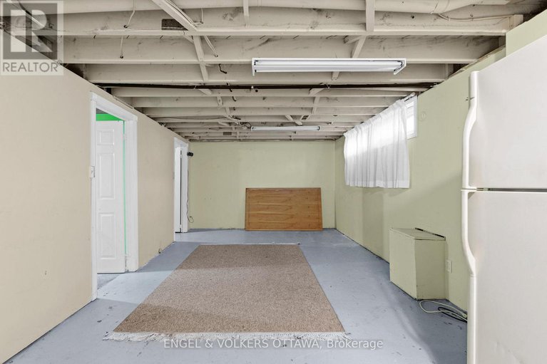 28992406/838-borthwick-avenue/castle-heightsrideau-high/ottawa/ontario/K1K2M8_26